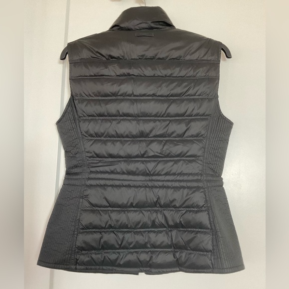 Burberry Brit Women’s Sml Black Vest - Picture 12 of 12